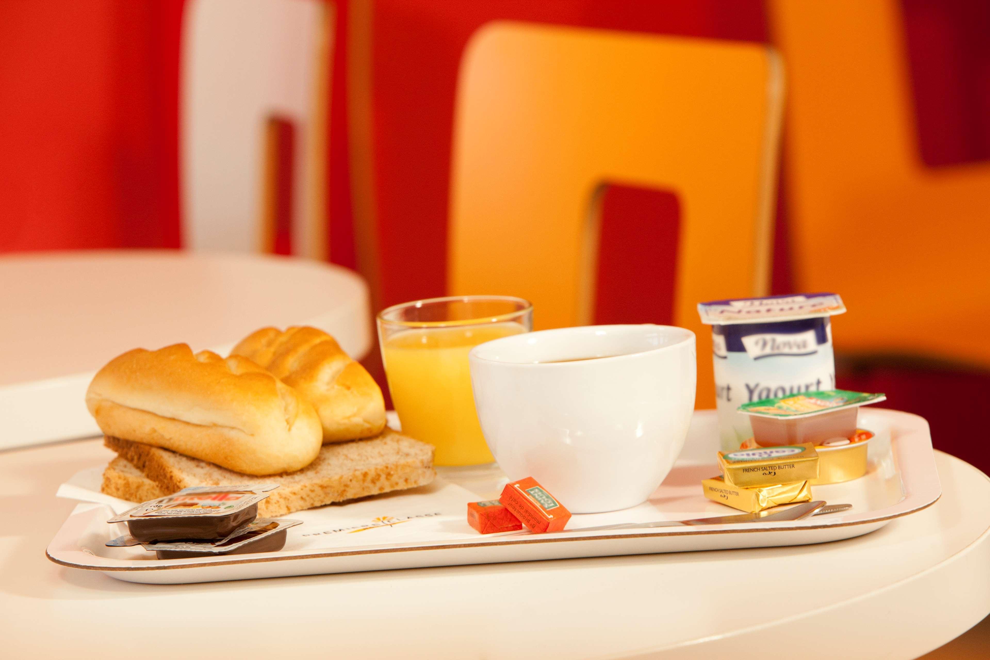 Premiere Classe Grenoble Nord 3*